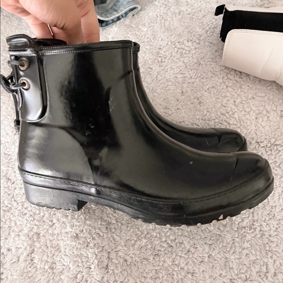 Black Sperry Rain Boots! - Picture 4 of 5